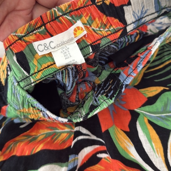 C&C California Tropical Floral Print Linen Blend Pants Sz S Multicolor Black - Picture 8 of 11